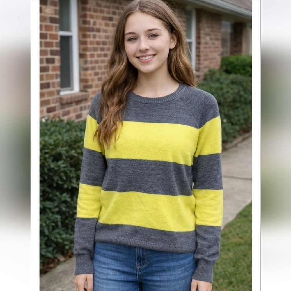 French Connection Womens Size Large Lime Green And Gray Colorblock Sweater